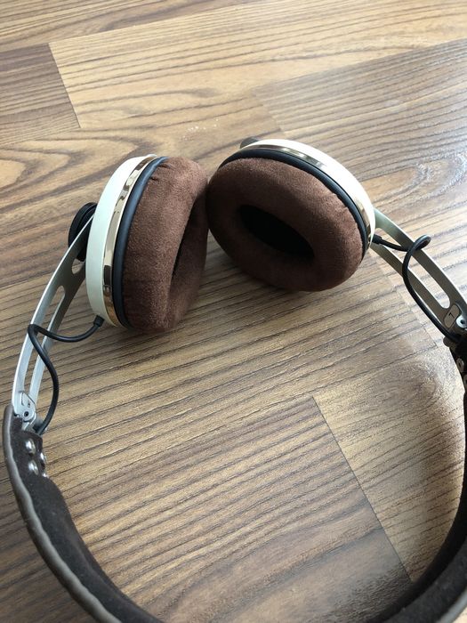 Sennheiser Momentum 2 cu fir
