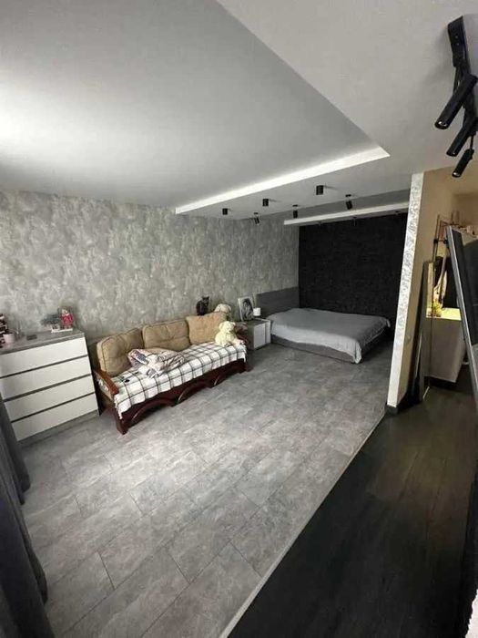 Дава се под наем Двустаен апартамент в София, Център - 58 кв.м за 397.8 € - Снимка #1