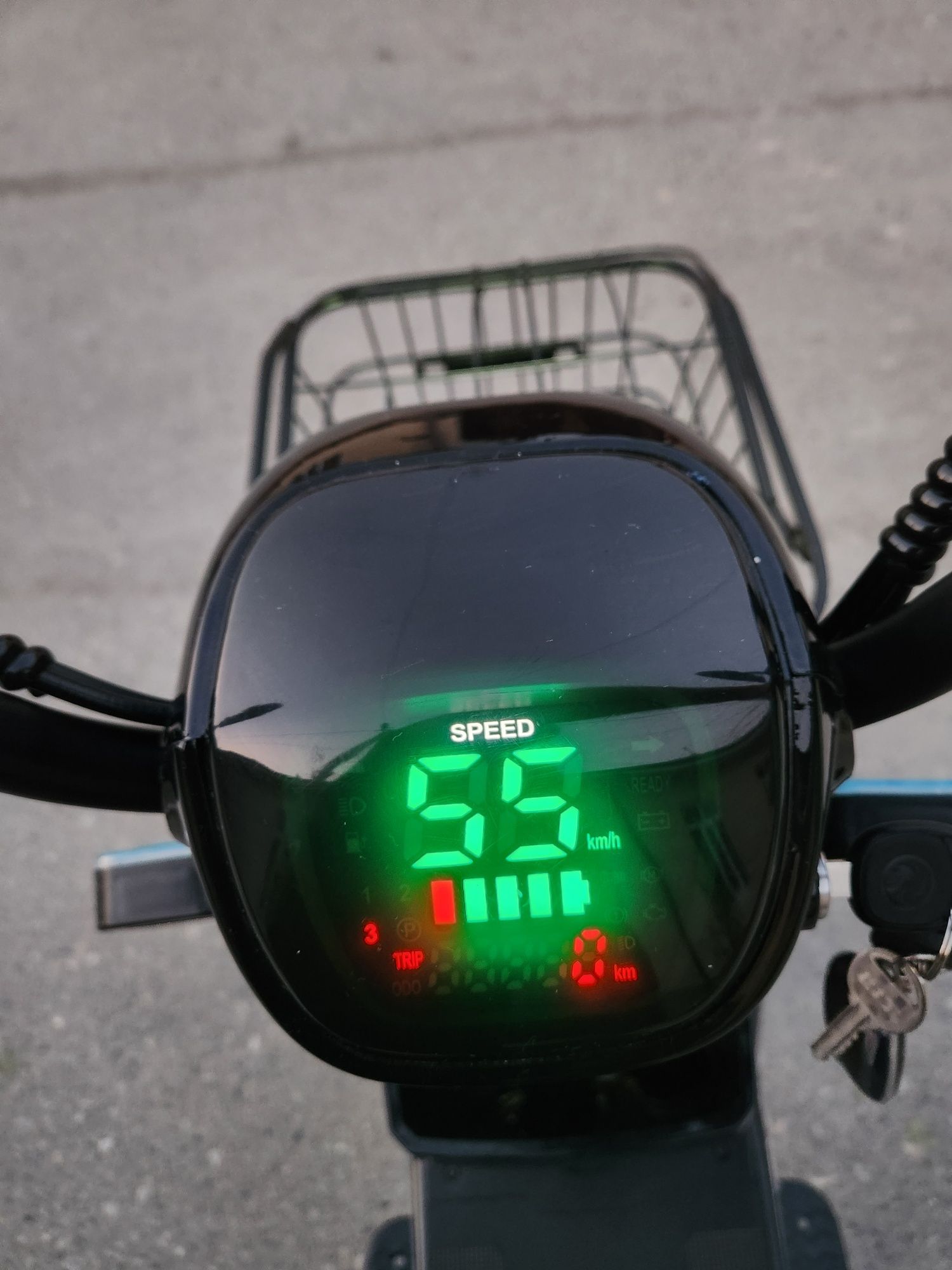 Elektro Skooter obmen Telefonga