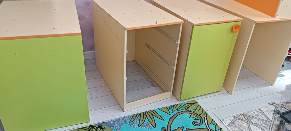 Детский кровать  кровать в хорошем состоянии.