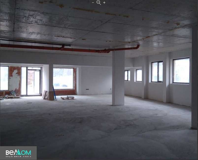 Дава се под наем Офис в Варна, Бриз - 400 кв.м за 4400 € - Снимка #2