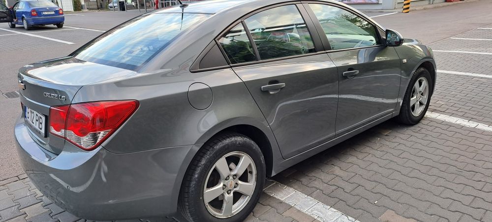 Chevrolet Cruze 1.6 LS 2010 - de vanzare