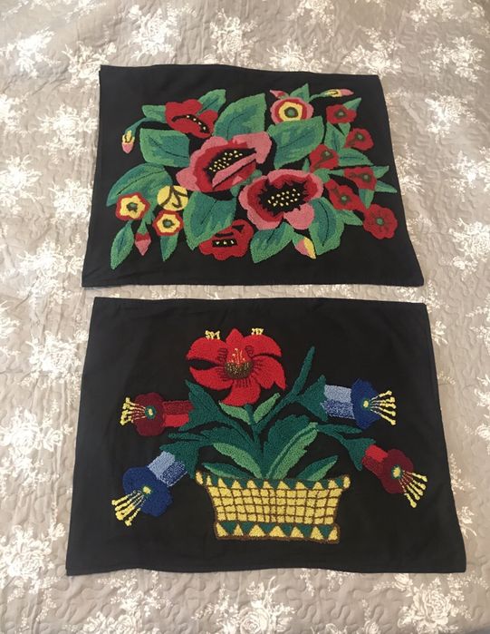 Арт калъфка ръчно везана