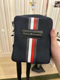 Новая барсетка Tommy Hilfiger оригинальня