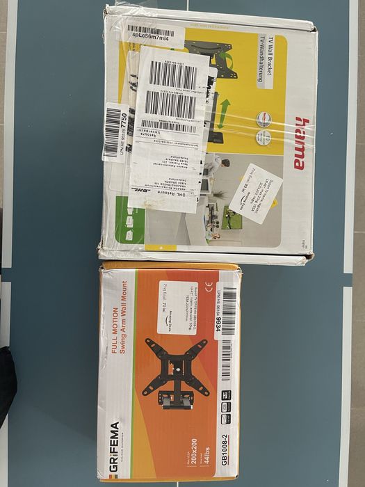 Aparate Smart TV și suport pentru televizor