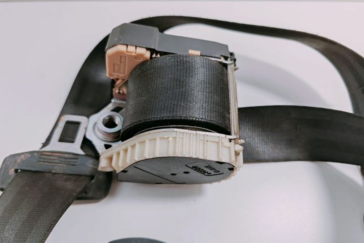 Centura de Siguranta  dreapta spate 1T0857806B Volkswagen VW Touran p