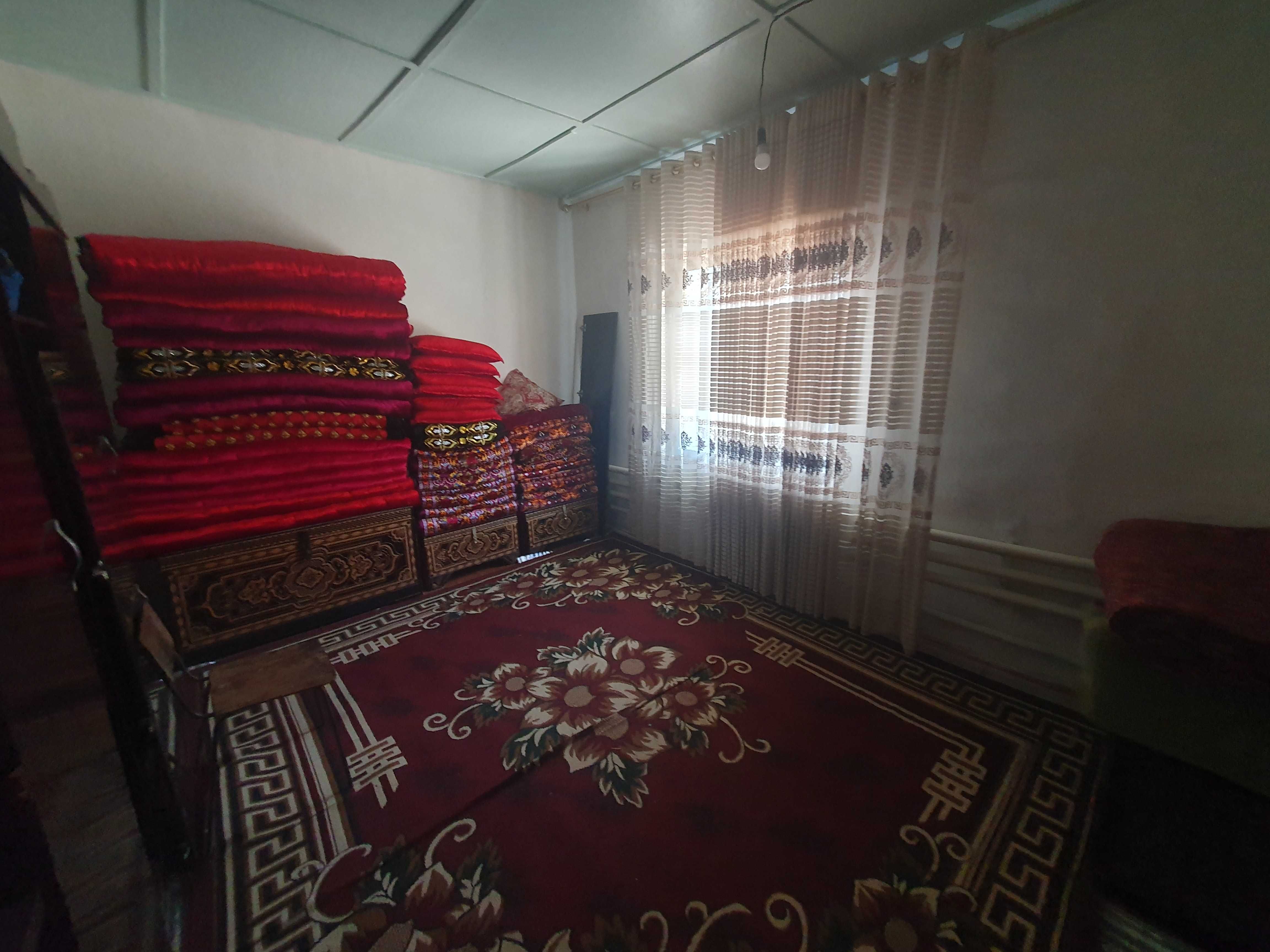 Продаётся дом, район Интернат. Hovli uy sotiladi.