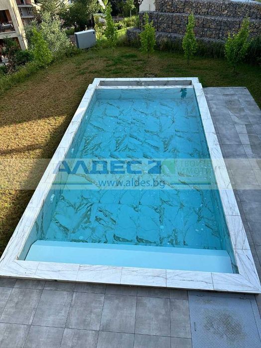 Уникален мезонет под наем в кв. Бояна!