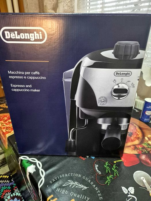 Кафе машина Delonghi