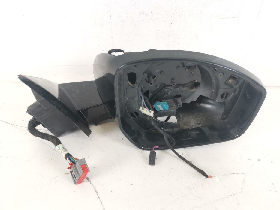 Ягуар Е-Пейс / Jaguar E-Pace Оригинално огледало в добро състояние