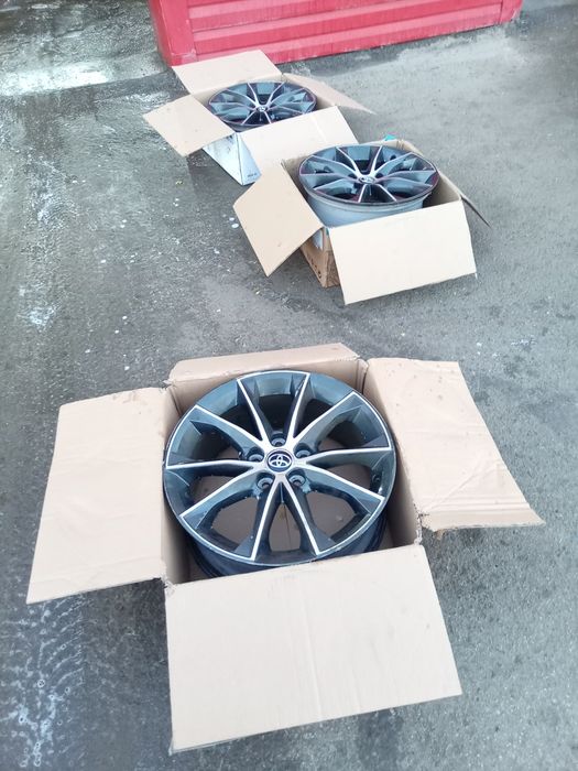 Диск и резинка по 4 штук