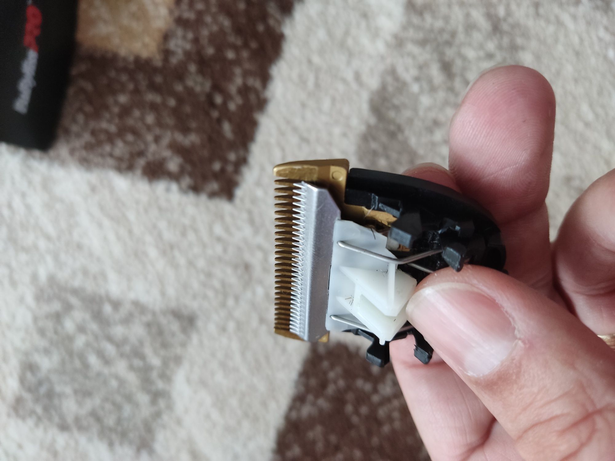 Mașină de tuns BaByliss Pro FX660SE – fără fir, 5 piepteni