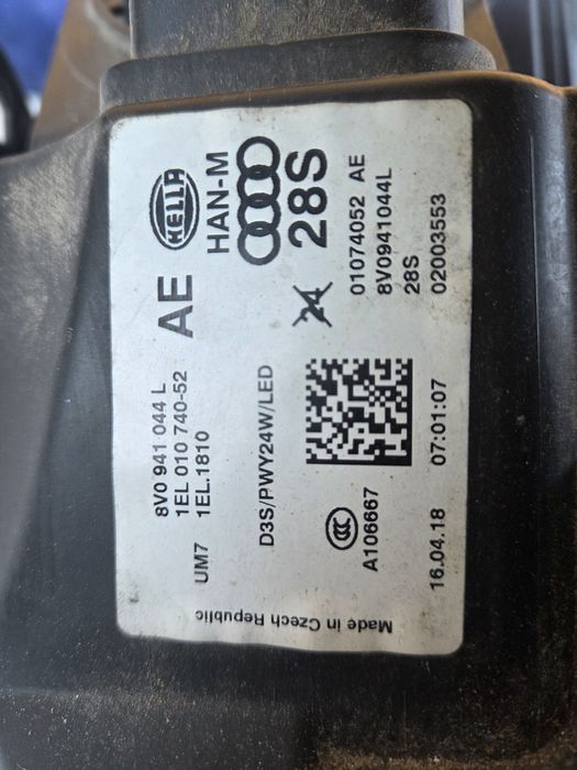 Оригинален фар Ауди А3  Audi A3 8V Led Bixenon