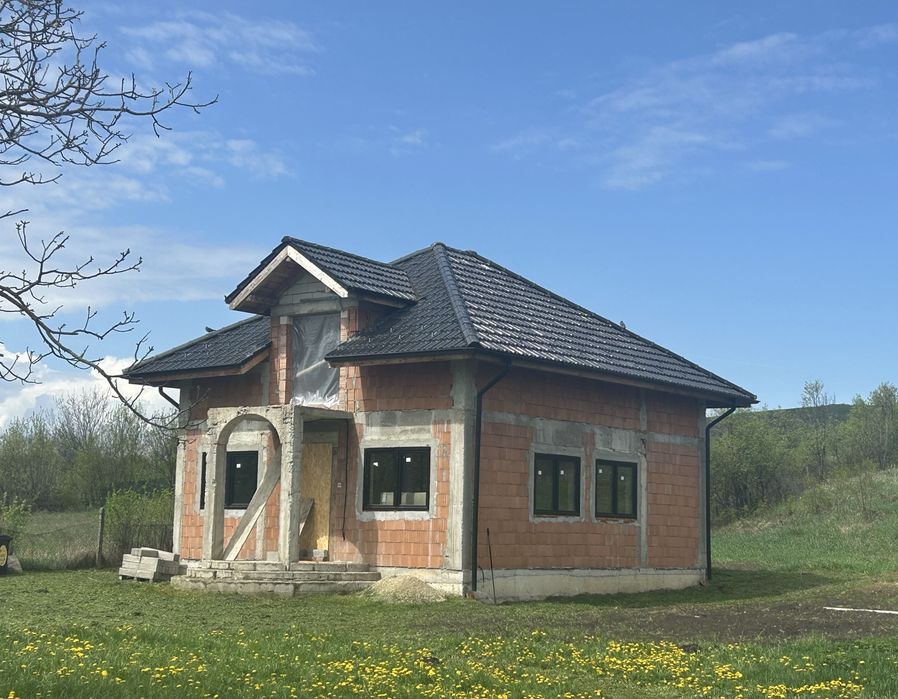 Vand casa P+M Aiton ( Cluj )