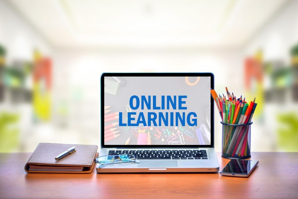 Online English orqali ingliz tilini o'rganing.