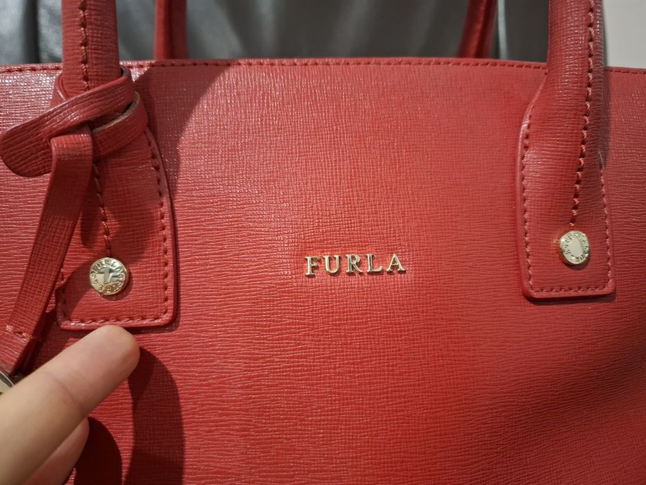 Оригинална чанта Furla естествена кожа