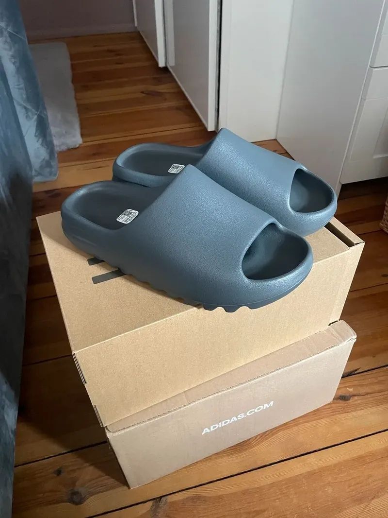 YEEZY adidas slides ONYX