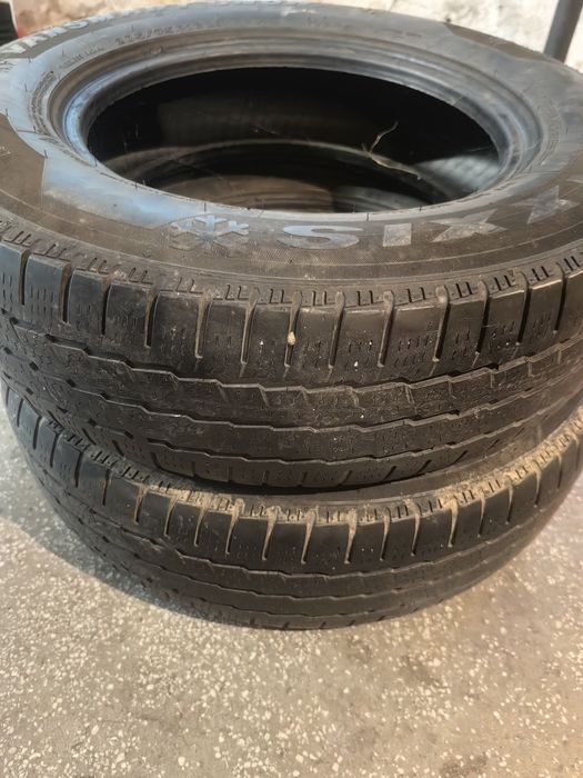 2x anvelope iarna 205/75/16C