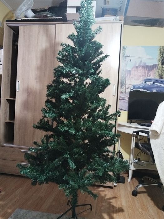 Голяма коледна елха