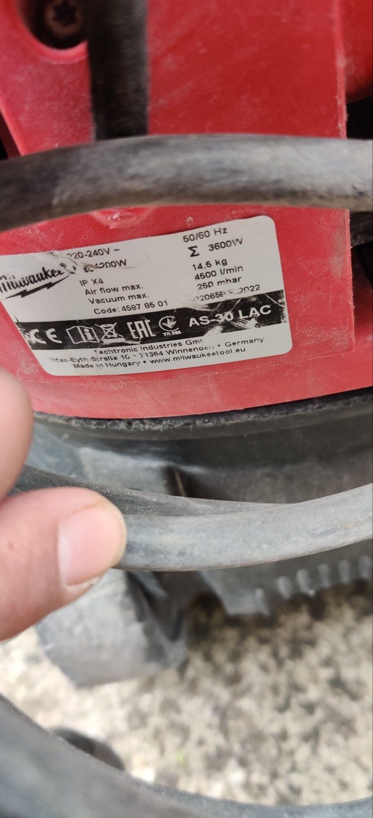 Прахосмукачка WURTH ISS 30 L Automatic/ 1380W Milwaukee A