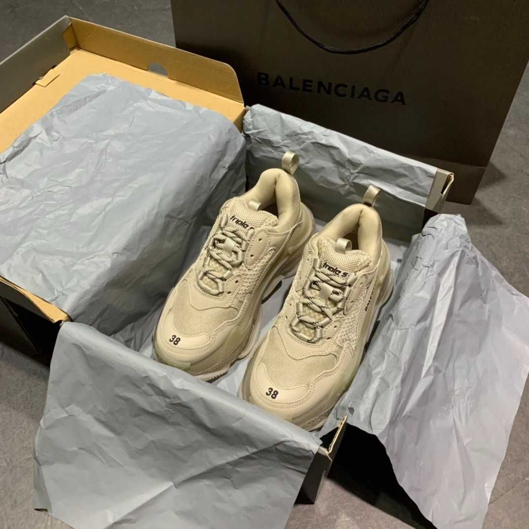 Adidasi Balenciaga Triple S - Premium