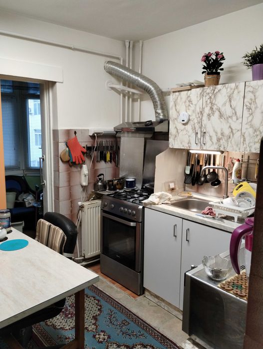 schimb apartament 2 camere decomandat et.3 cu similar parter sau et.1