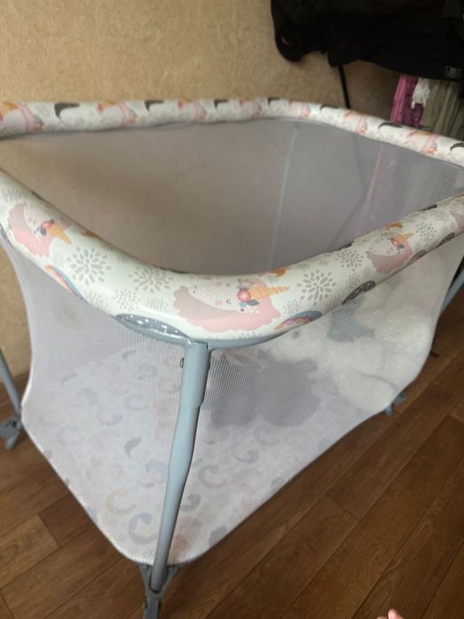 Продам манеж в отличном состоянии