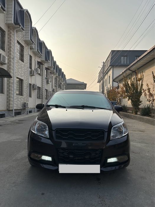 Nexia R3 choco avtomat. A/T. Benzin/Metan