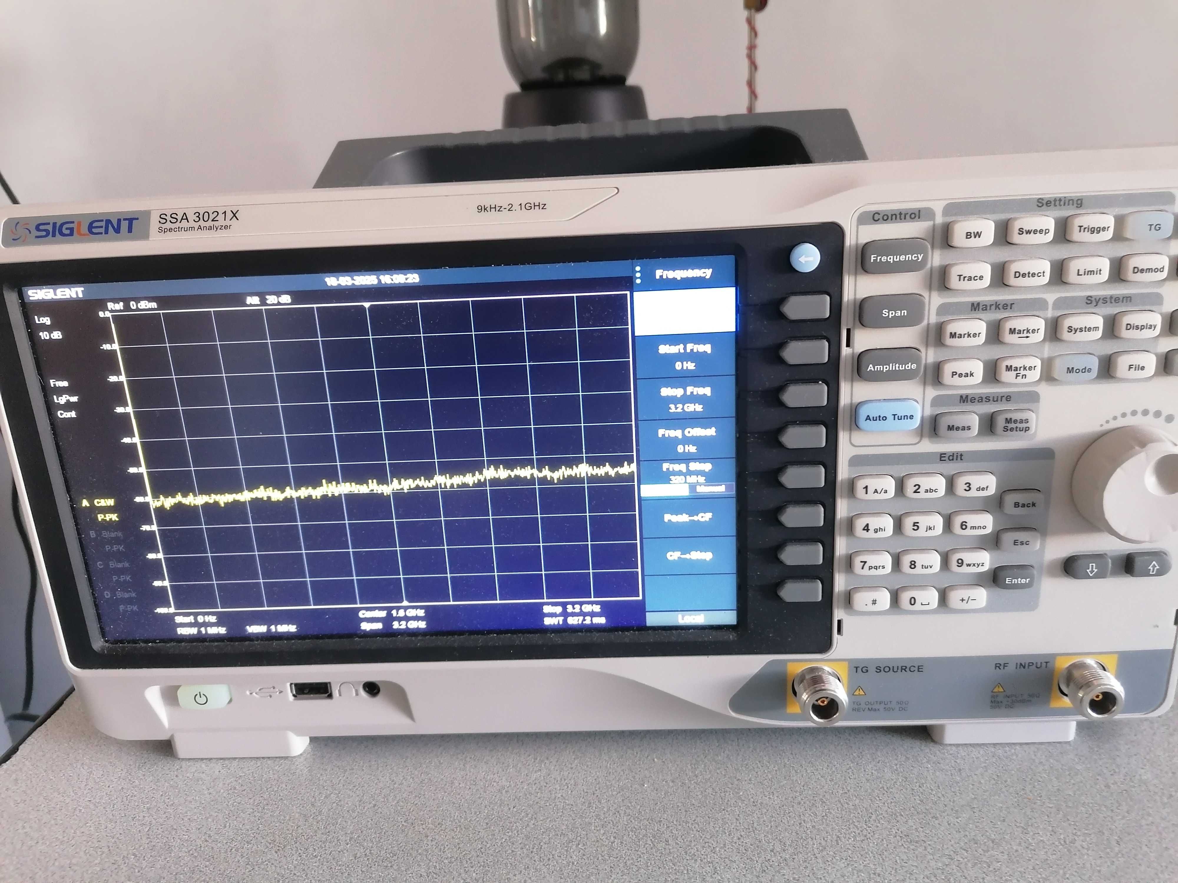 spectrum analyzer 9Khz-3.2Ghz