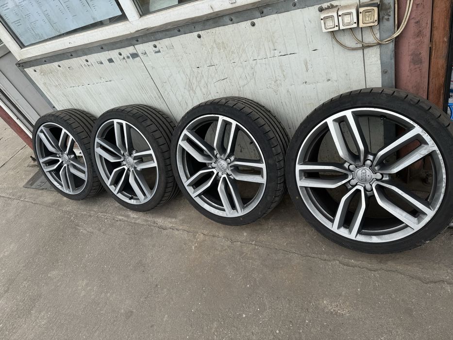 Jante + Cauciucuri pentru Audi RS Q5 pe 21