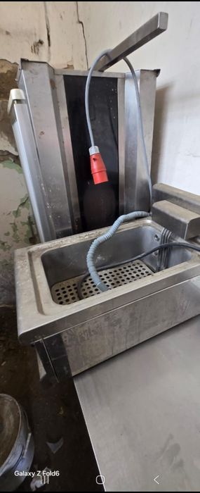 Оборудование для жарки рыбы в комплекте!  Можно под фри Шаурма!