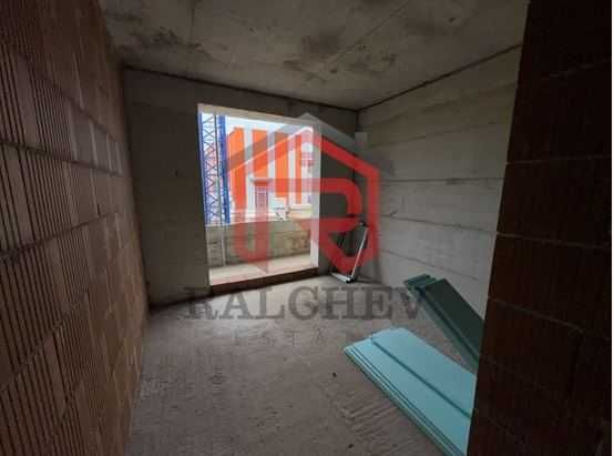 Продавам 2-стаен Кайсиева Градина