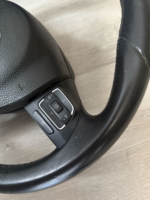 Волан  VW Golf 6 Passat B7 Голф 6 Пасат Б7 Tiguan Тигуан