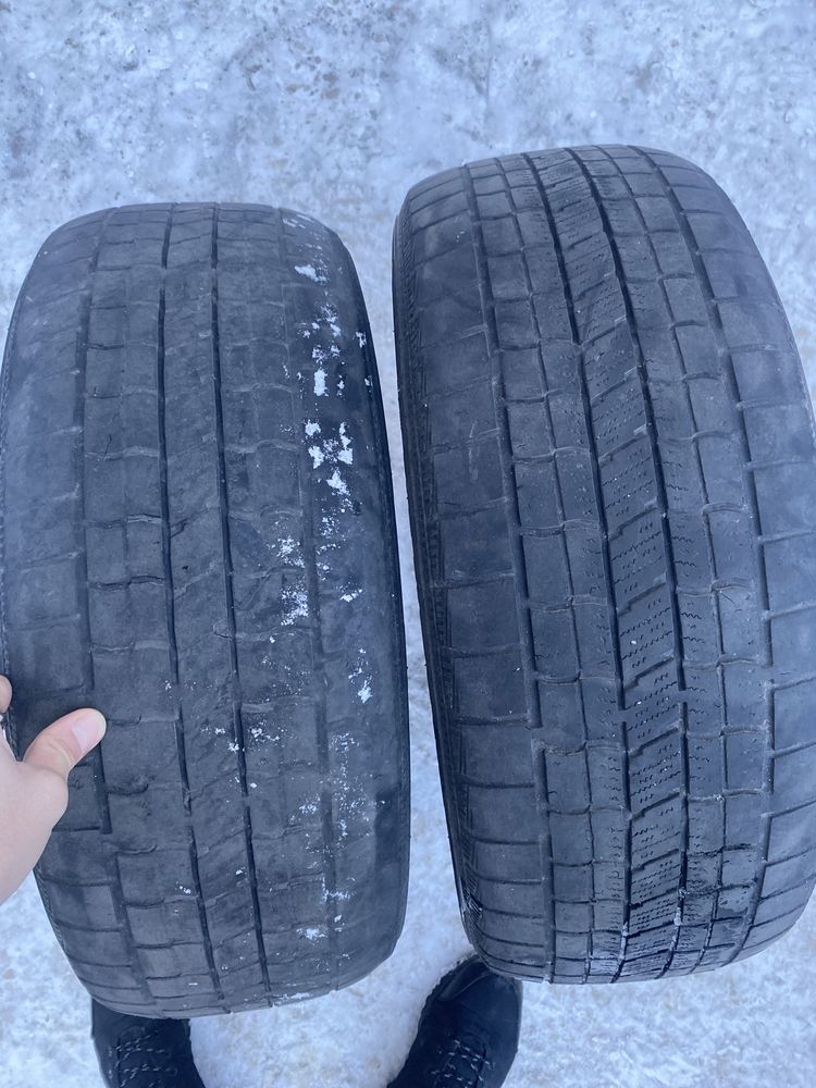 Продам зимние шины липучки заоните пишите