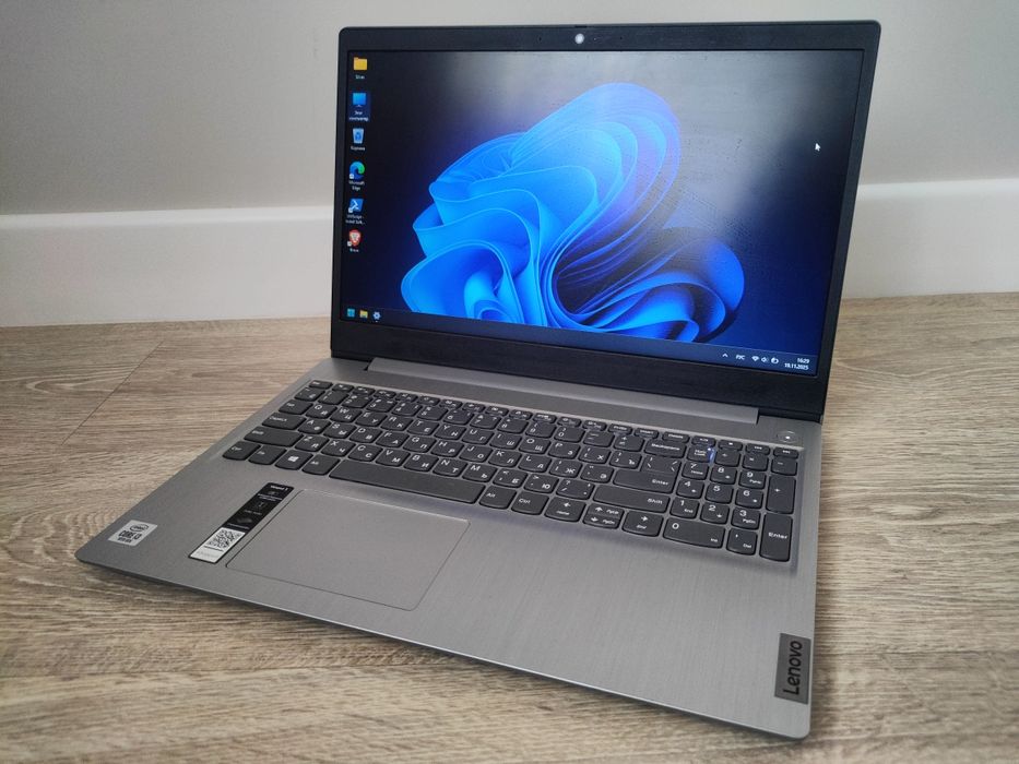 Ноутбук Lenovo Ideapad 3 15IIL05