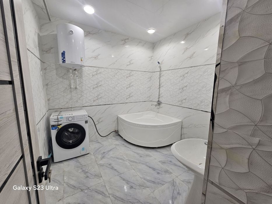 3 xona sotiladi Eko shaxarda