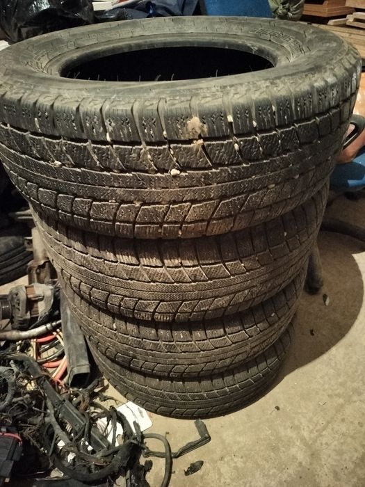 Шины зимние 205/65/15