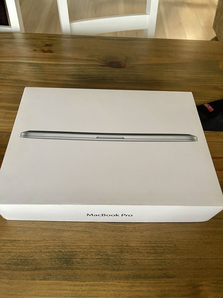 MacBook pro 13 Retina display