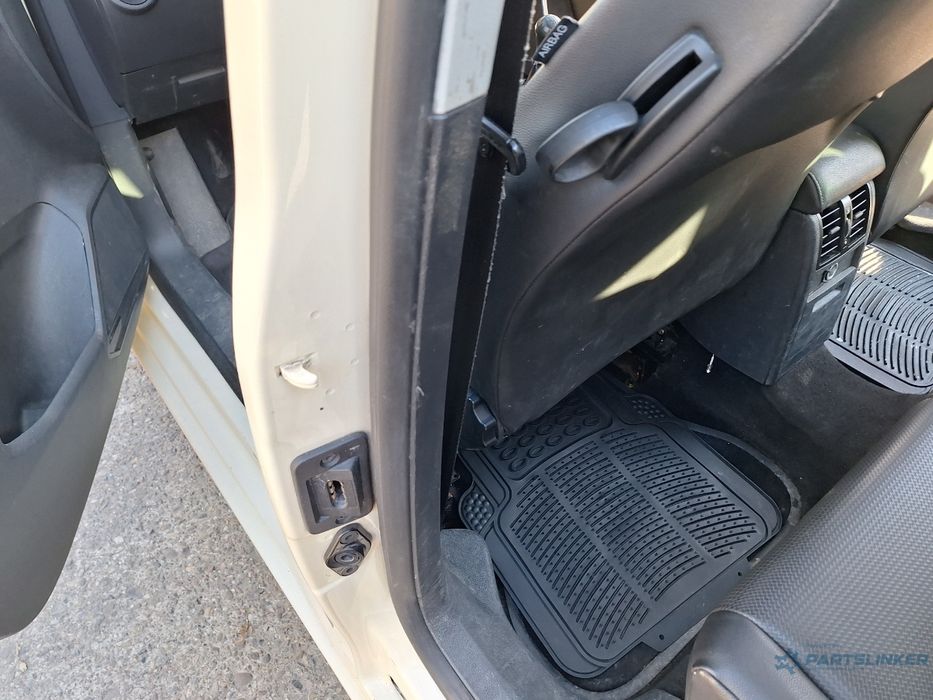 Cheder usa culisanta stanga VOLKSWAGEN CADDY IV Estate SAB, SAJ 2015 -