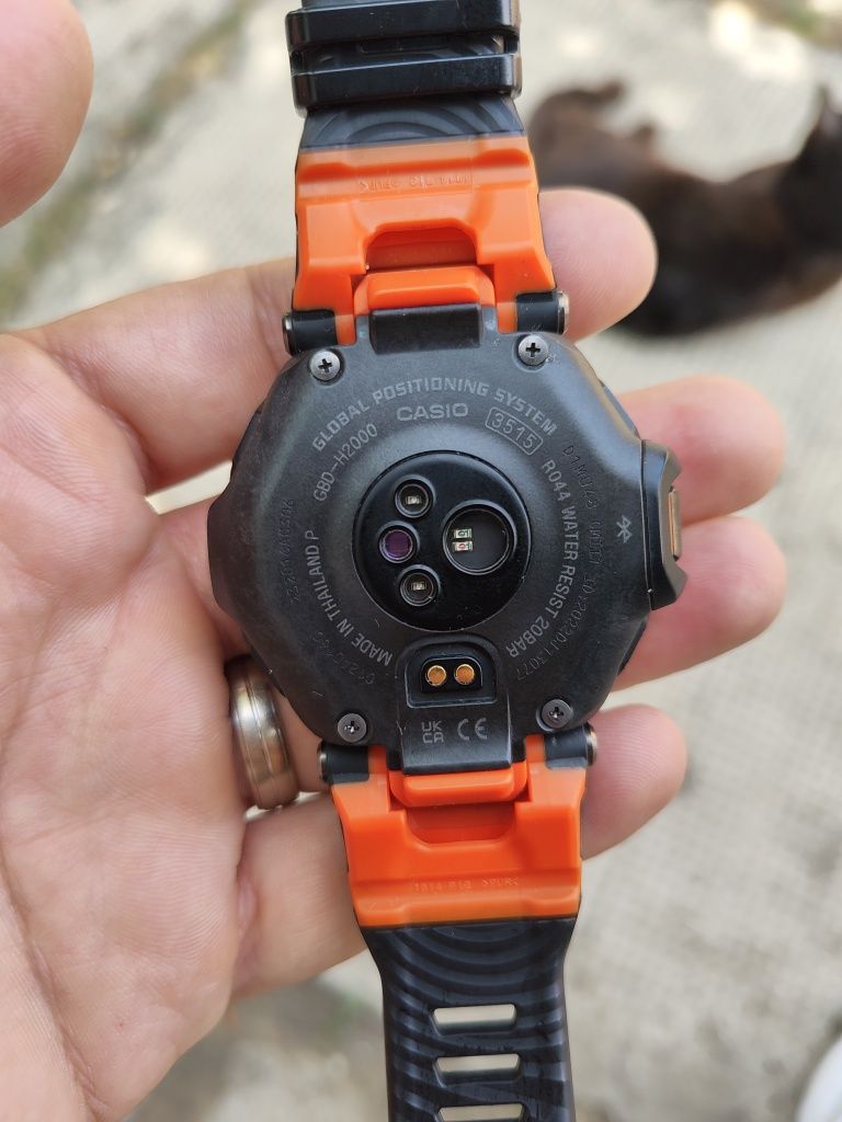 V/S Casio G-Shock GBD H2000 cu Huawei Watch
