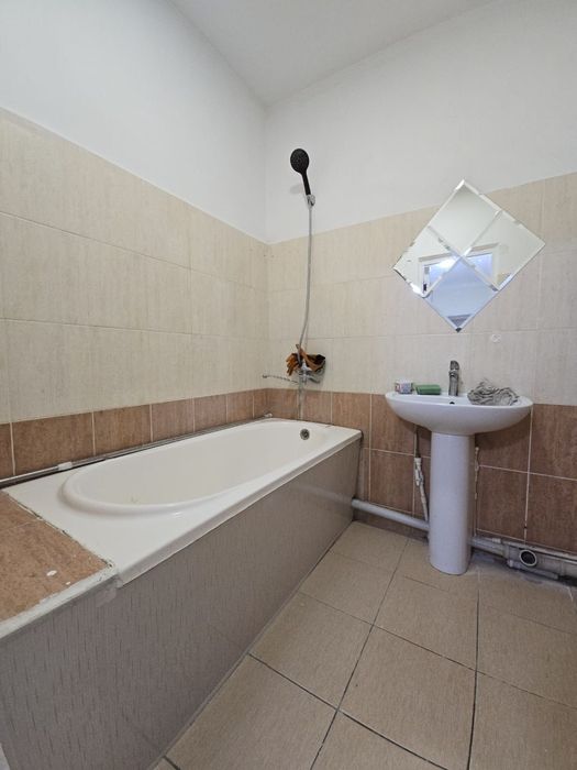 Сотилади Квартира!! Сергели, Спутник -16а,  2/2/7, Евроремонт.