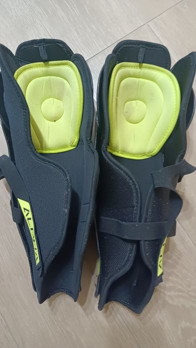 Хокейна екипировка