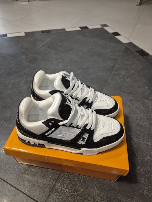 Lv trainers 44 номер