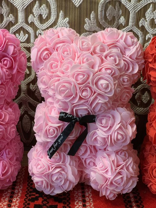 Uruleți de trandafiri “Cadou”