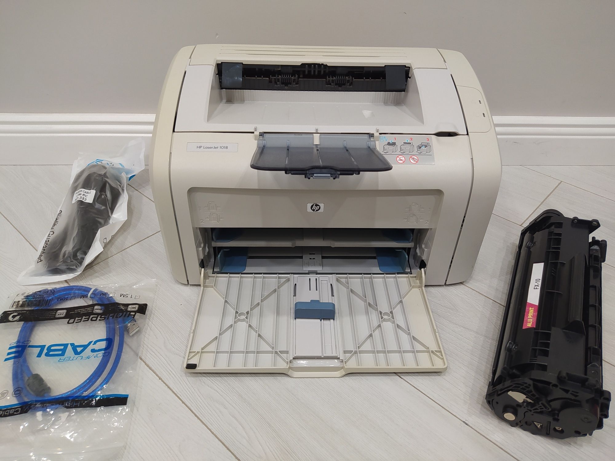 Лазерный принтер НР laserjet 1018