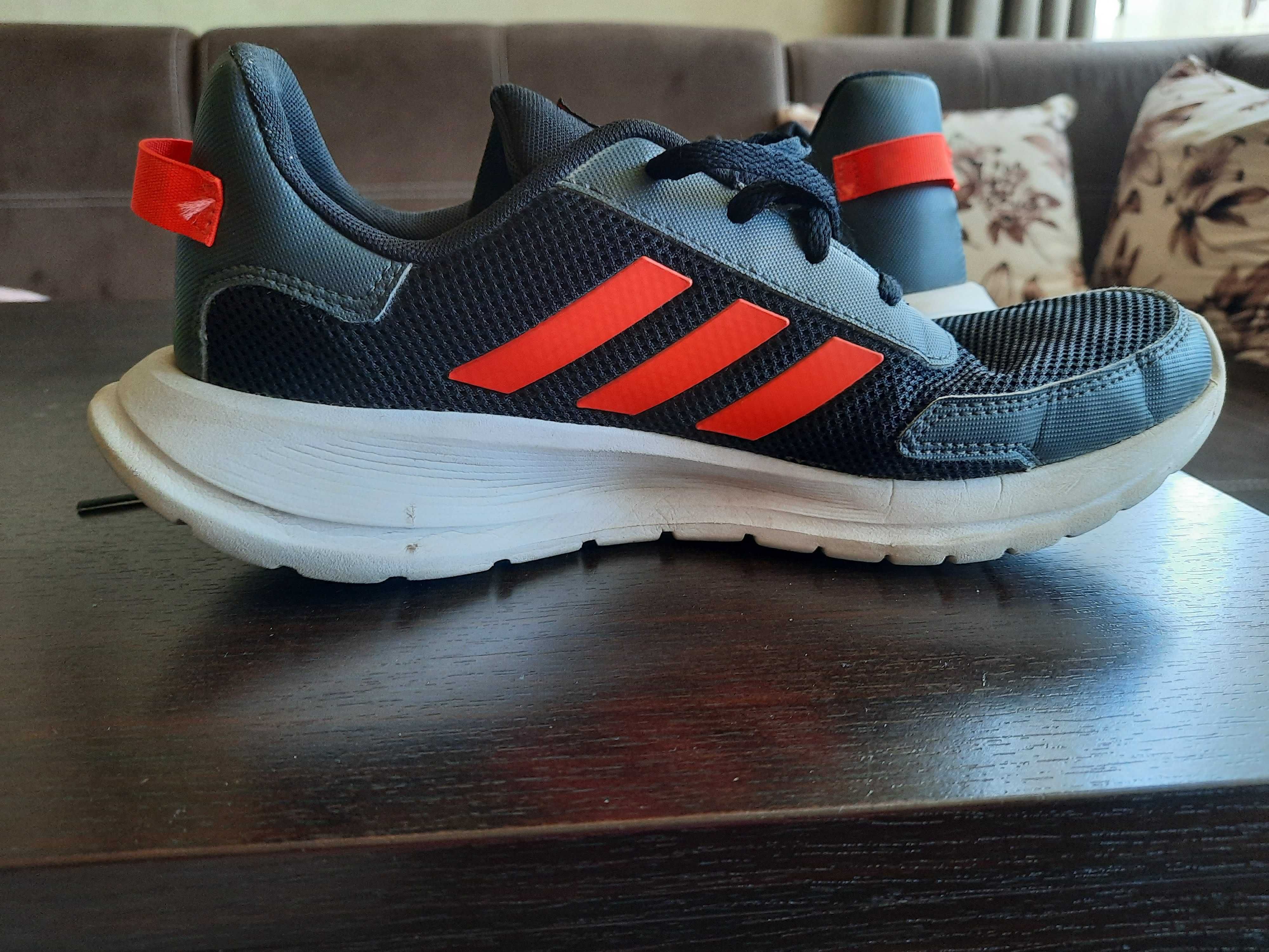 маратонки ADIDAS/Адидас