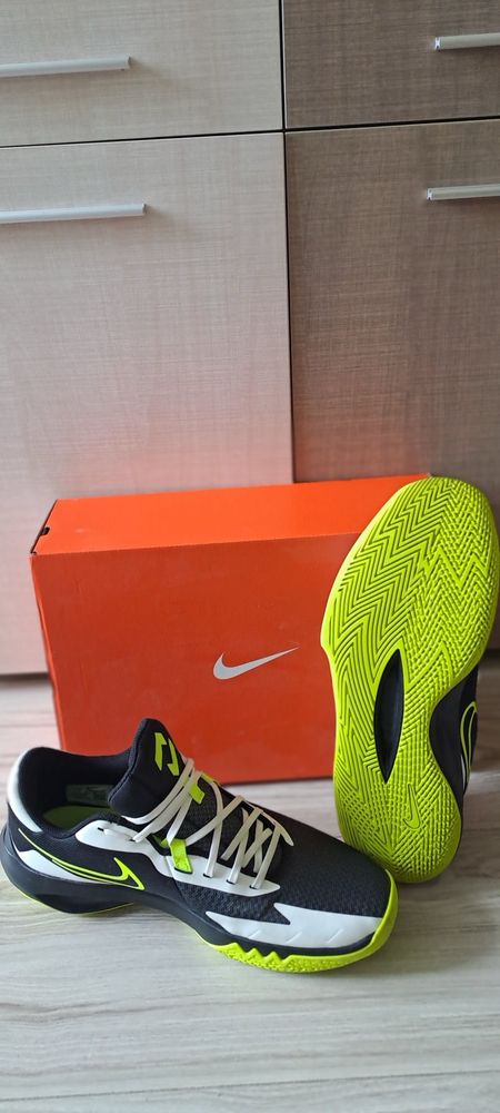 Nike Precision VI