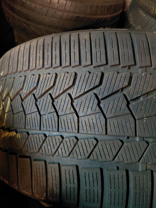 285/30/22" Continental 2бр.гуми