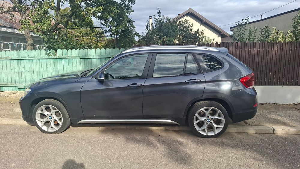 BMW x1 X-DRIVE 2013