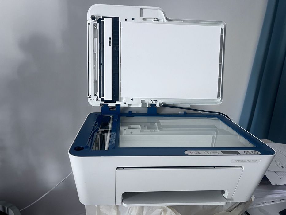 Imprimanta Hp deskjet + 4130